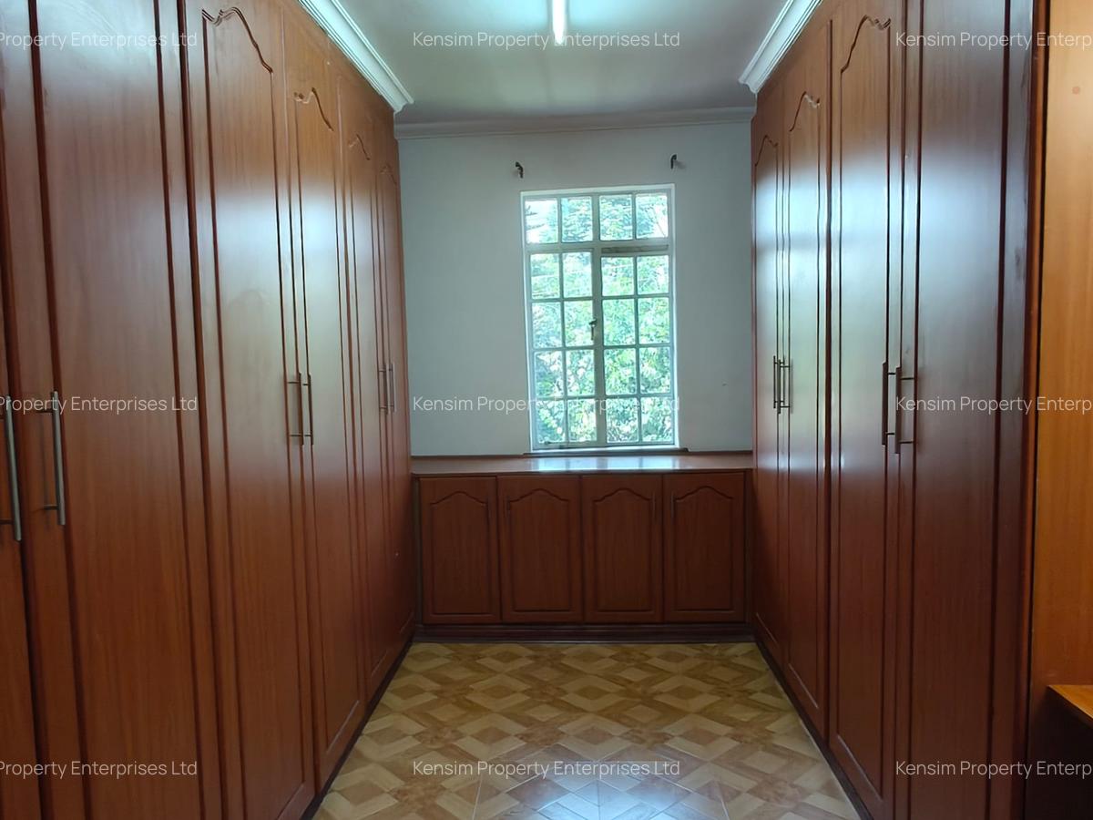 5 Bed Townhouse with En Suite in Runda - 10