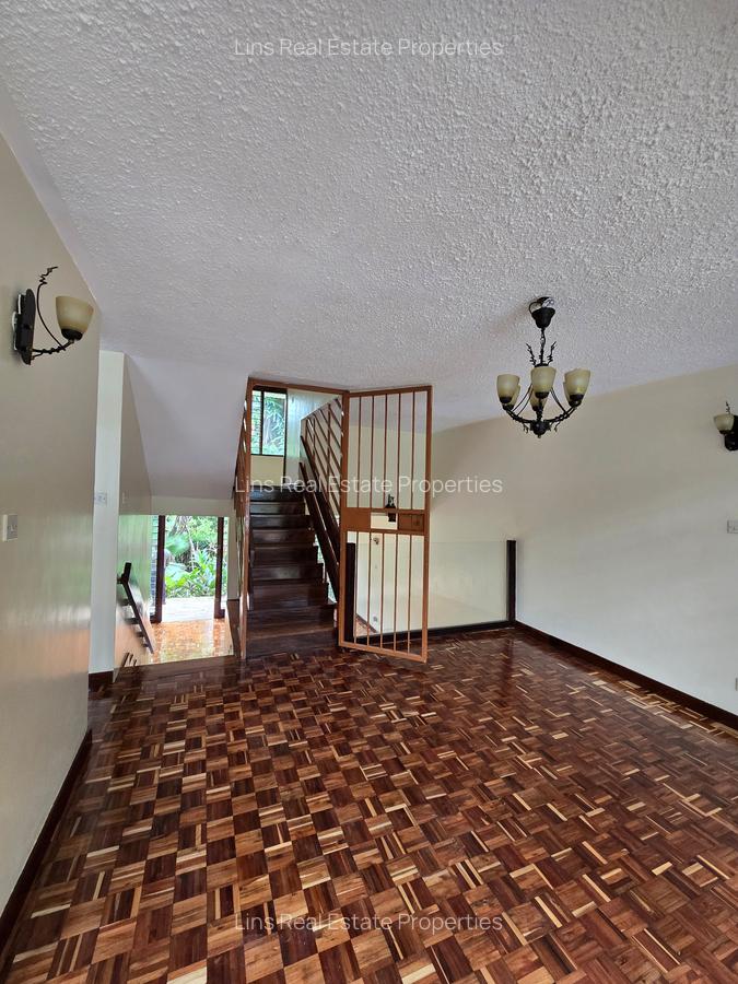 4 Bed Townhouse with En Suite in Kilimani - 16
