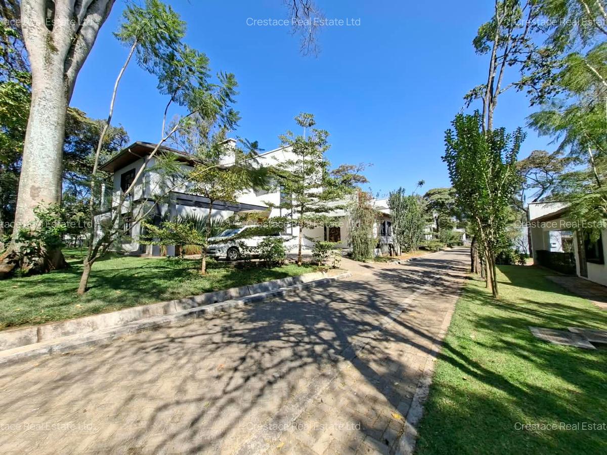 5 Bed Villa with En Suite in Karen - 3
