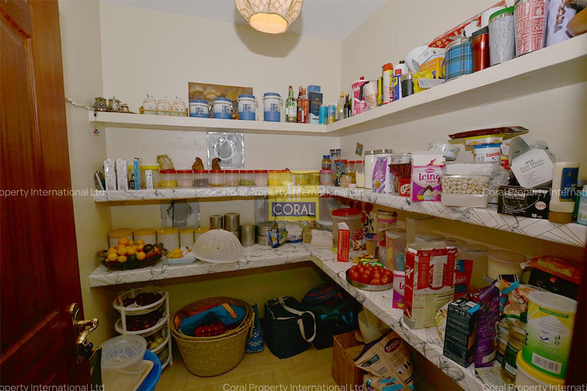 5 Bed Townhouse in Westlands Area - 18