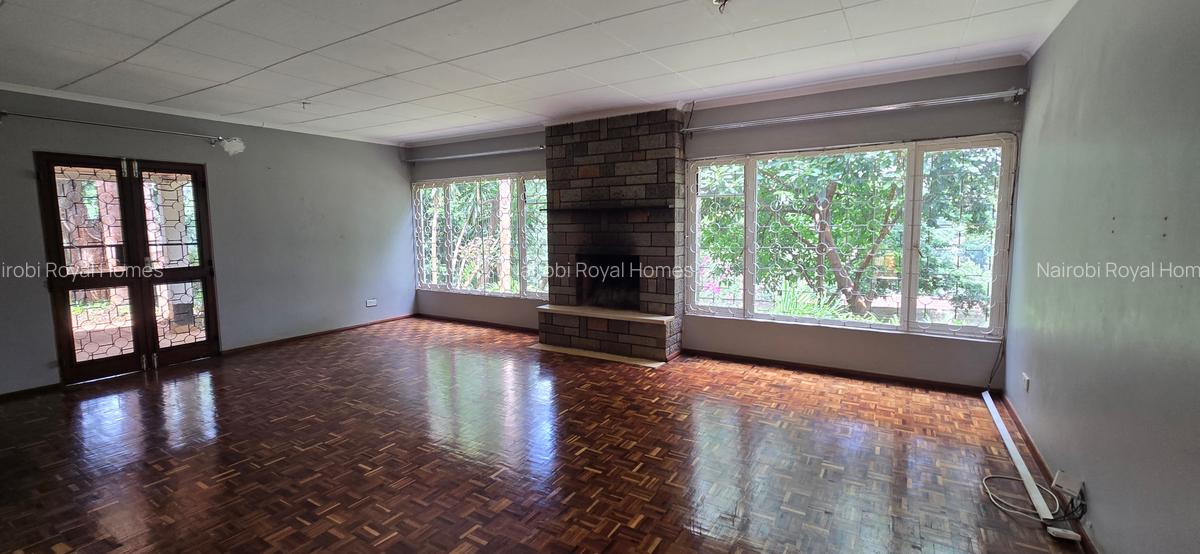 4 Bed House with En Suite at Kyuna - 14