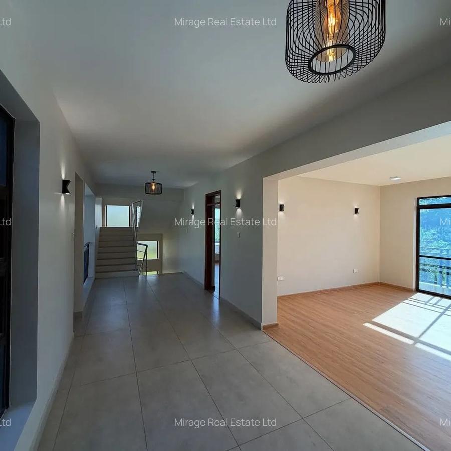 6 Bed Townhouse with En Suite in Karen - 20