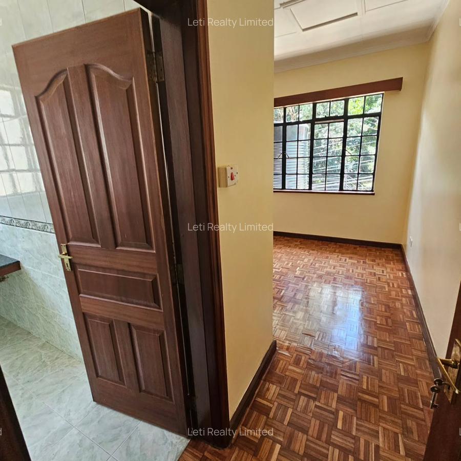 4 Bed Townhouse with En Suite in Lavington - 12