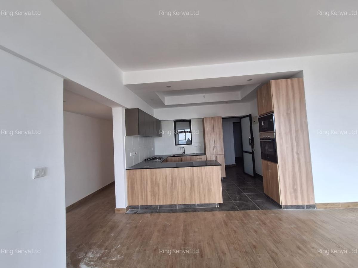 3 Bed Apartment with En Suite in Kilimani - 12