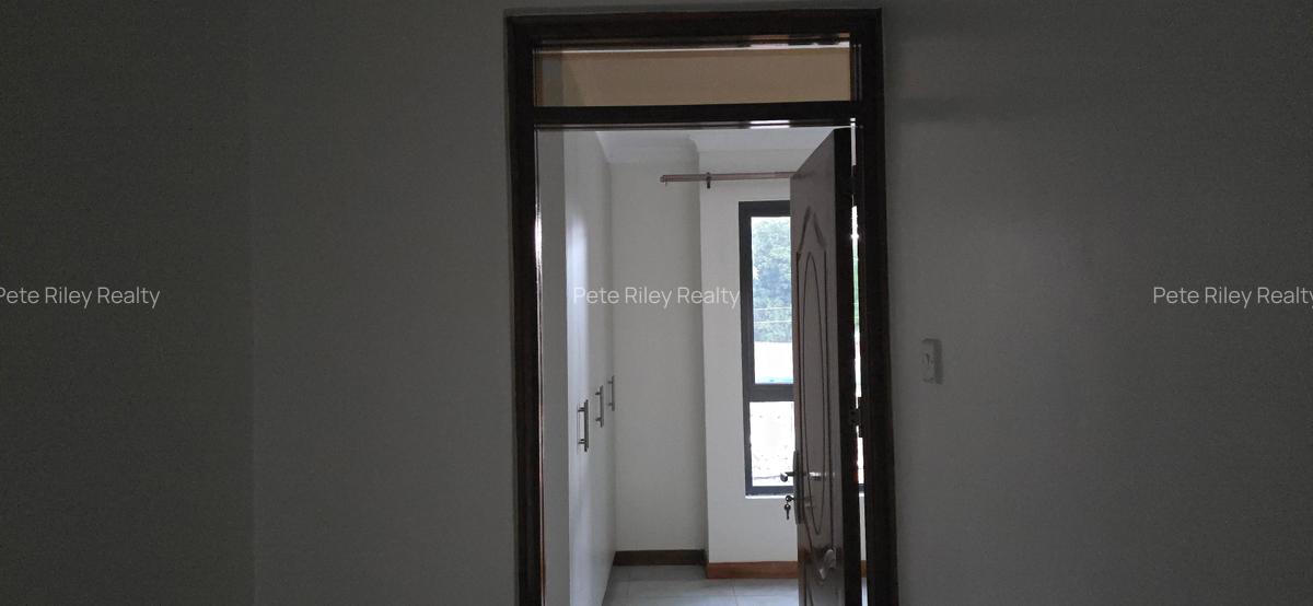 2 Bed Apartment with En Suite at School Lane - 8