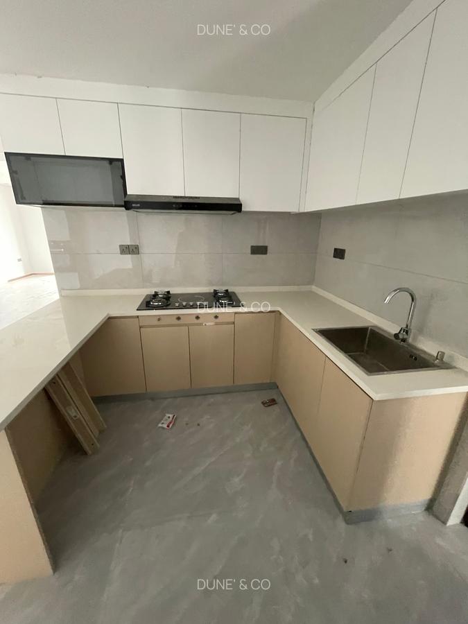 3 Bed Apartment with En Suite in Riverside - 9
