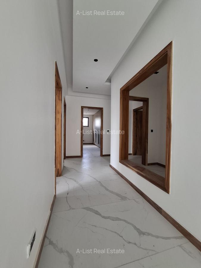 2 Bed Apartment with En Suite at Peponi Road - 4
