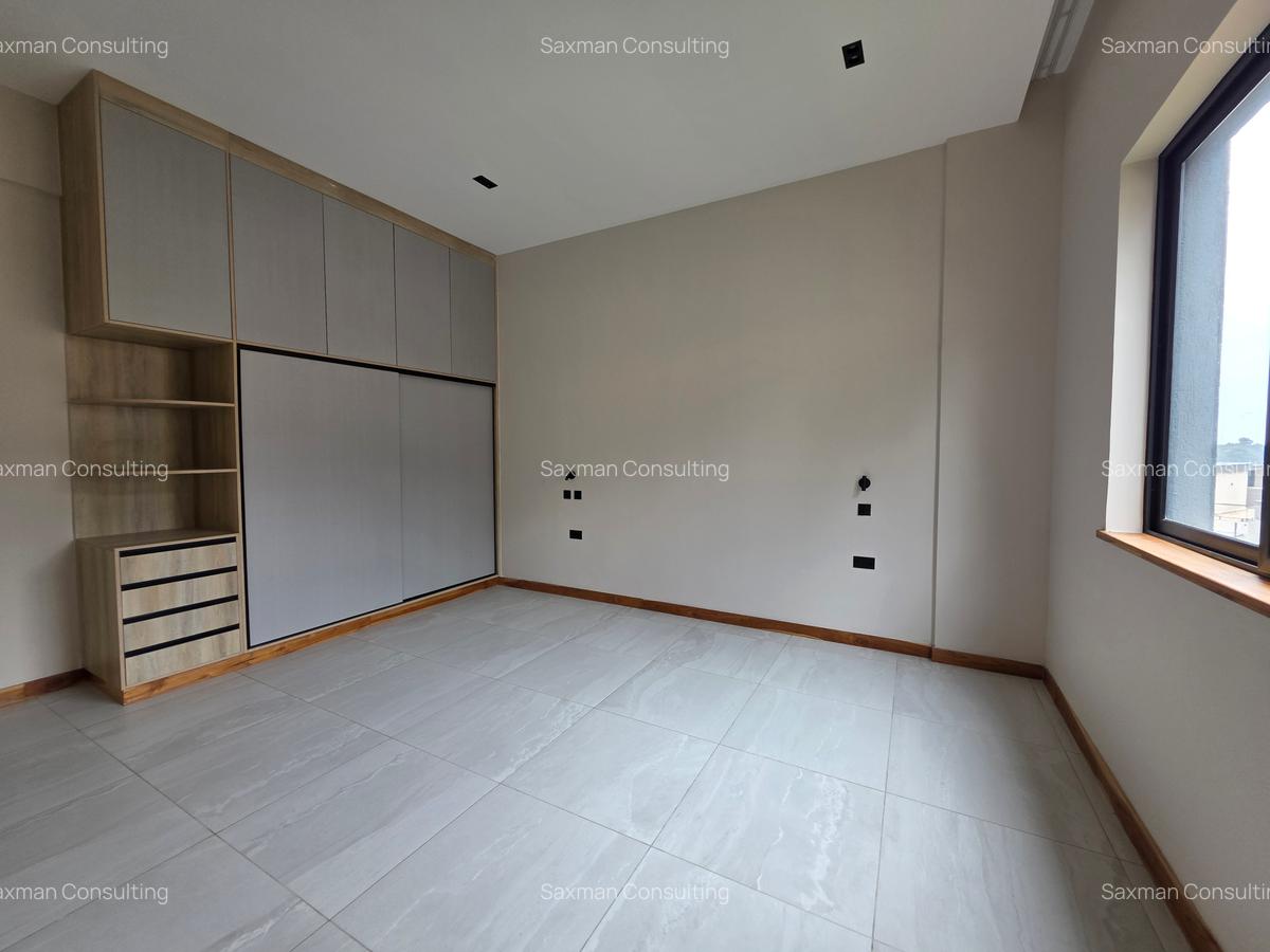 4 Bed Apartment with En Suite in Loresho - 8