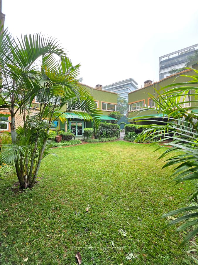 4 Bed Townhouse with En Suite at Riverside Drive - 2