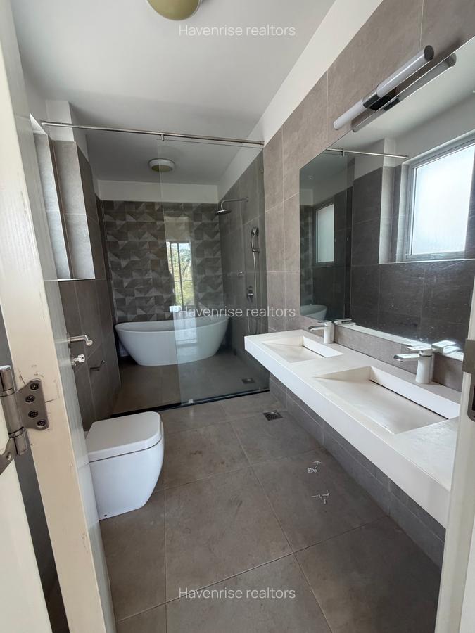 4 Bed Townhouse at Lavington - 12