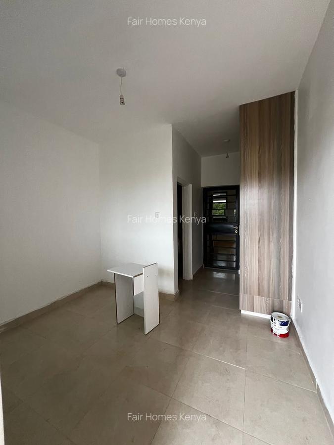 3 Bed Apartment with En Suite at Hatheru Road - 11