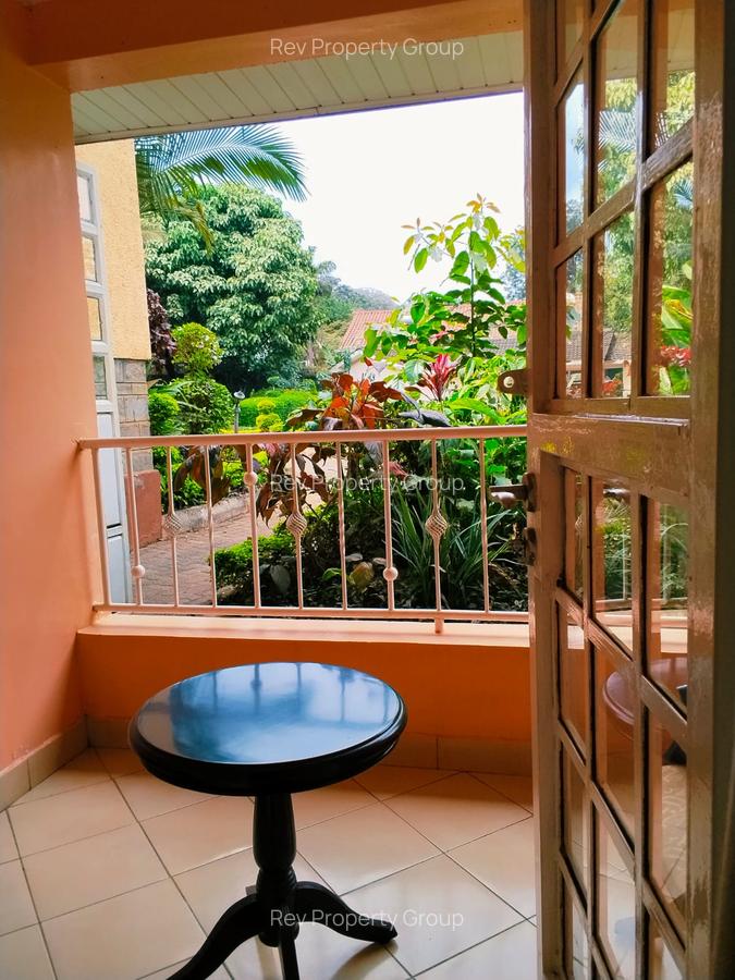 2 Bed House with En Suite in Rosslyn - 5