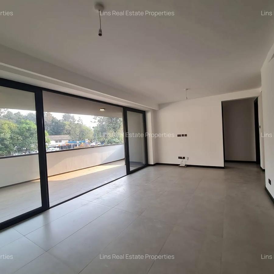 Serviced 2 Bed Apartment with En Suite in Spring Valley - 2