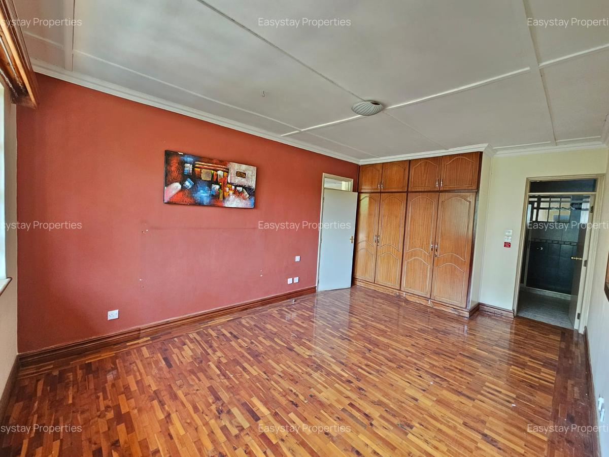 2 Bed Apartment with En Suite in Riverside - 7