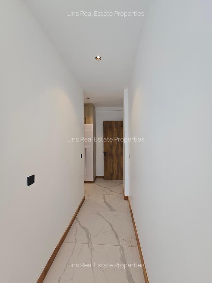 2 Bed Apartment with En Suite in Spring Valley - 6