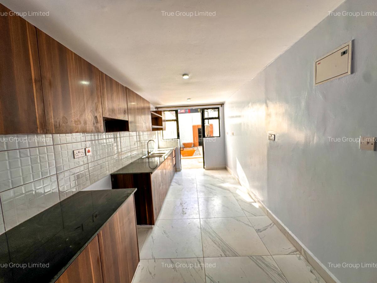 4 Bed Townhouse with En Suite at Phase 1 - 6