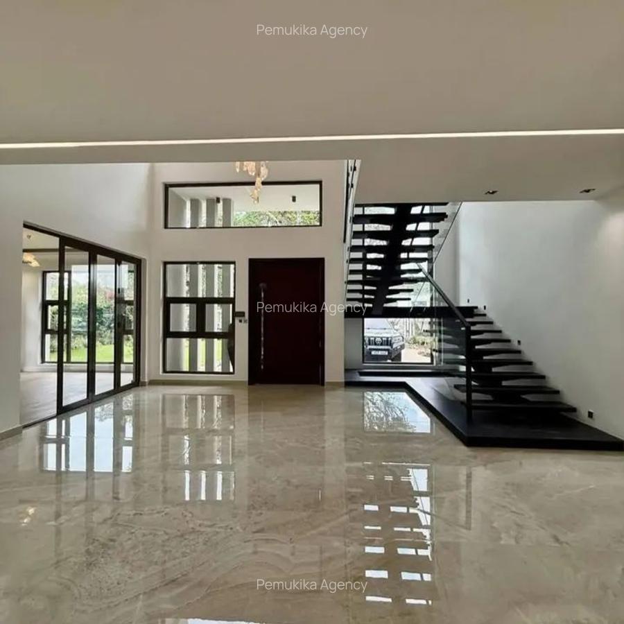 5 Bed Townhouse with En Suite in Karen - 4