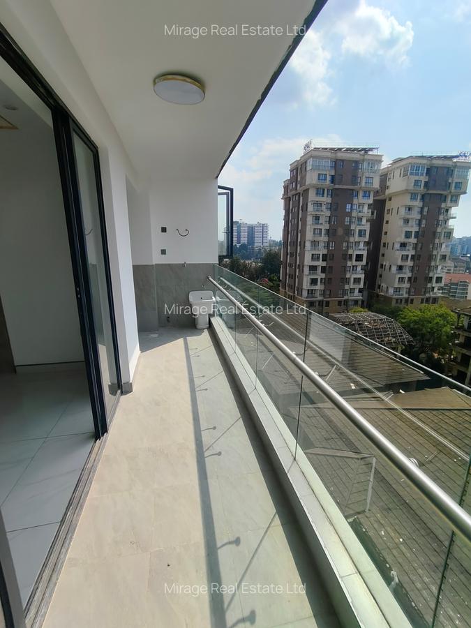 2 Bed Apartment with Swimming Pool in Kilimani - 12