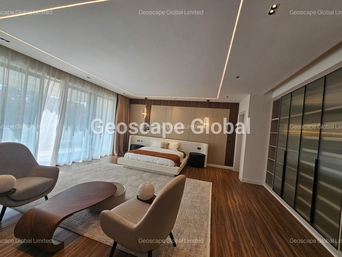 5 Bed House with En Suite in Runda - 6