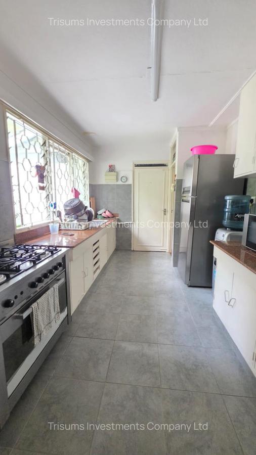 3 Bed Apartment with En Suite in Muthaiga - 4