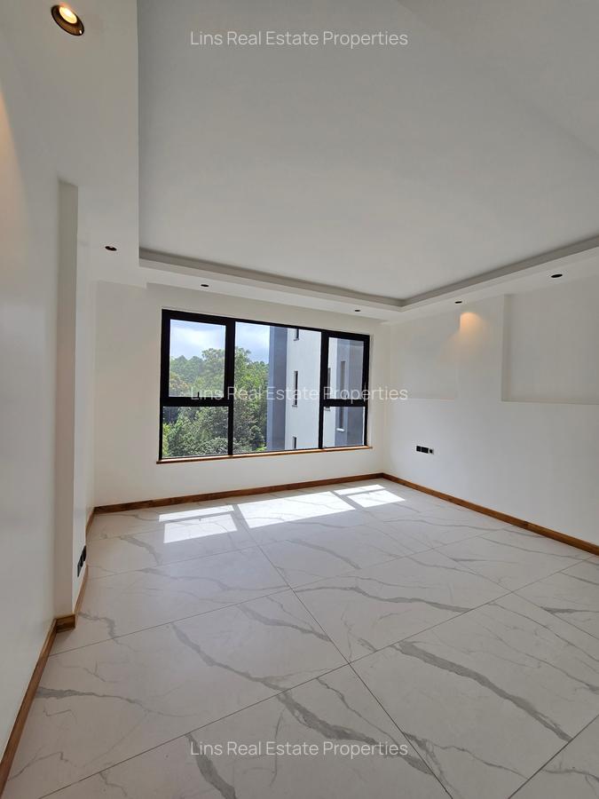 2 Bed Apartment with En Suite in Spring Valley - 8