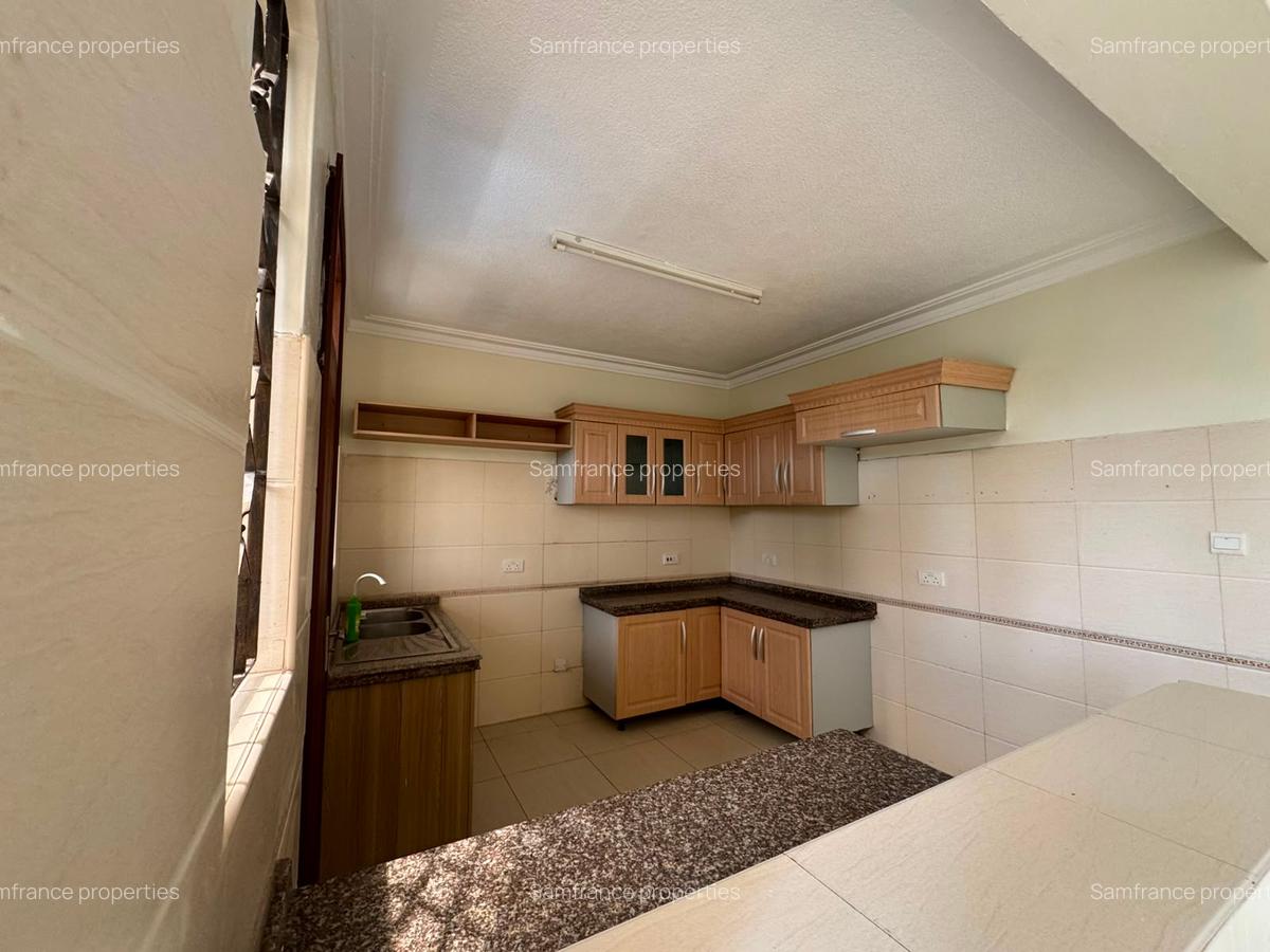 Serviced 2 Bed Apartment with En Suite at Greenwood - 6