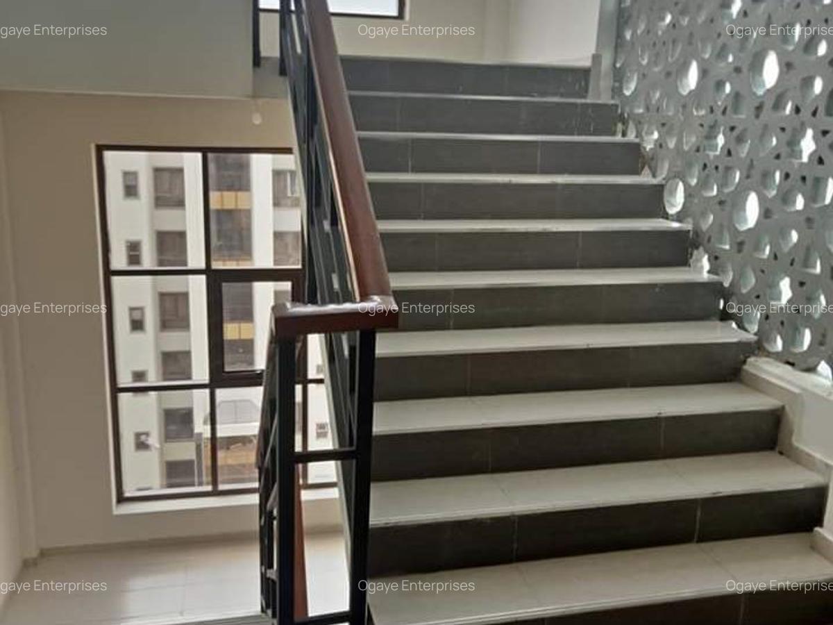 3 Bed Apartment with En Suite at 801181 - 11
