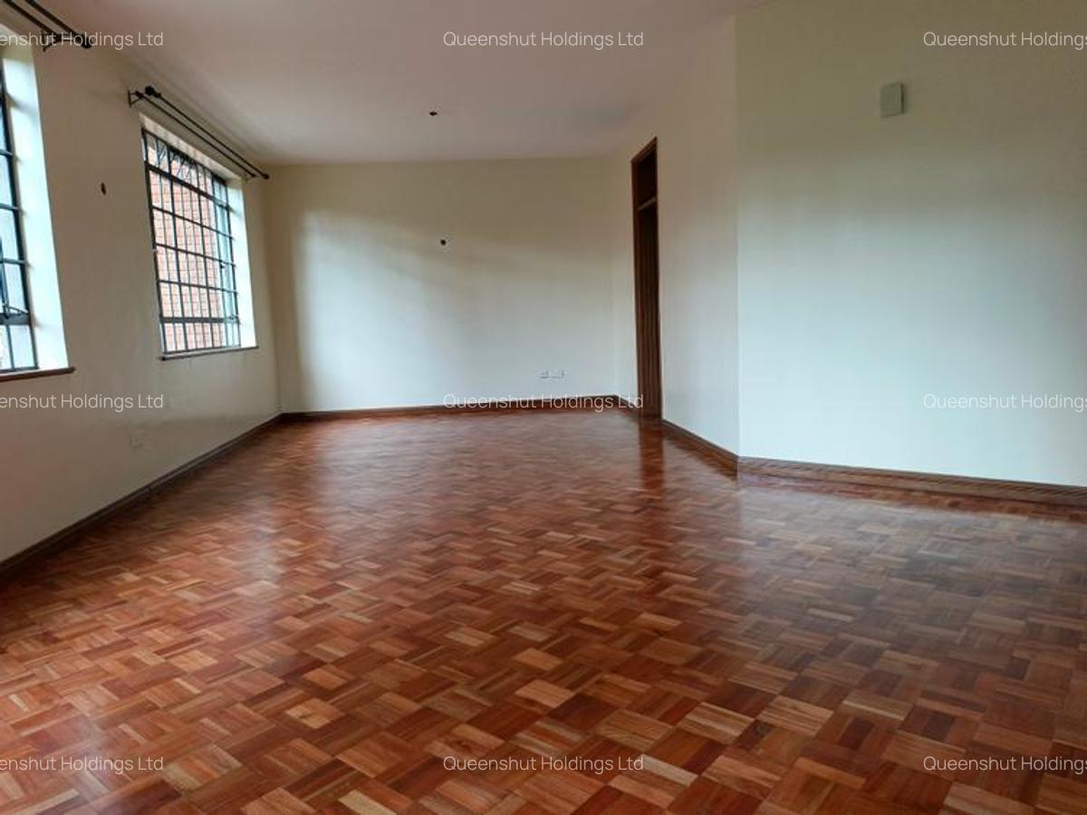 3 Bed Apartment with En Suite in Westlands Area - 5