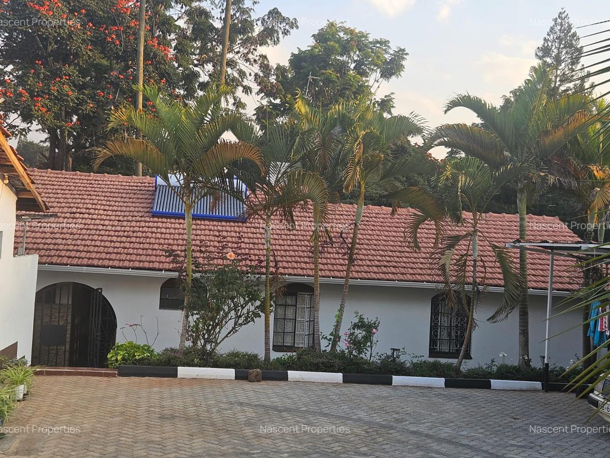 4 Bed House with En Suite in Loresho - 1