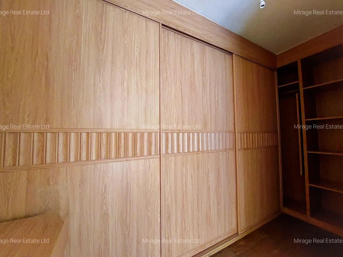 4 Bed Apartment with En Suite in General Mathenge - 5