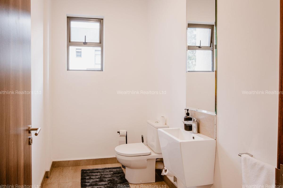 4 Bed Townhouse with En Suite at Two Rivers - 8