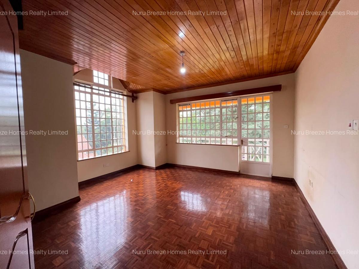 5 Bed Townhouse with En Suite in Kitisuru - 4