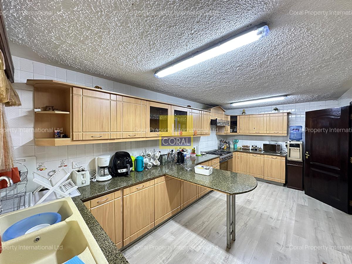 4 Bed Townhouse in Lavington - 6