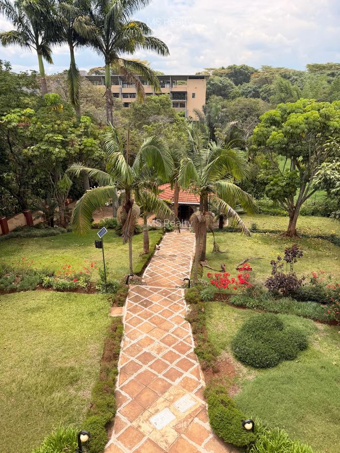 5 Bed House with En Suite in Gigiri - 16