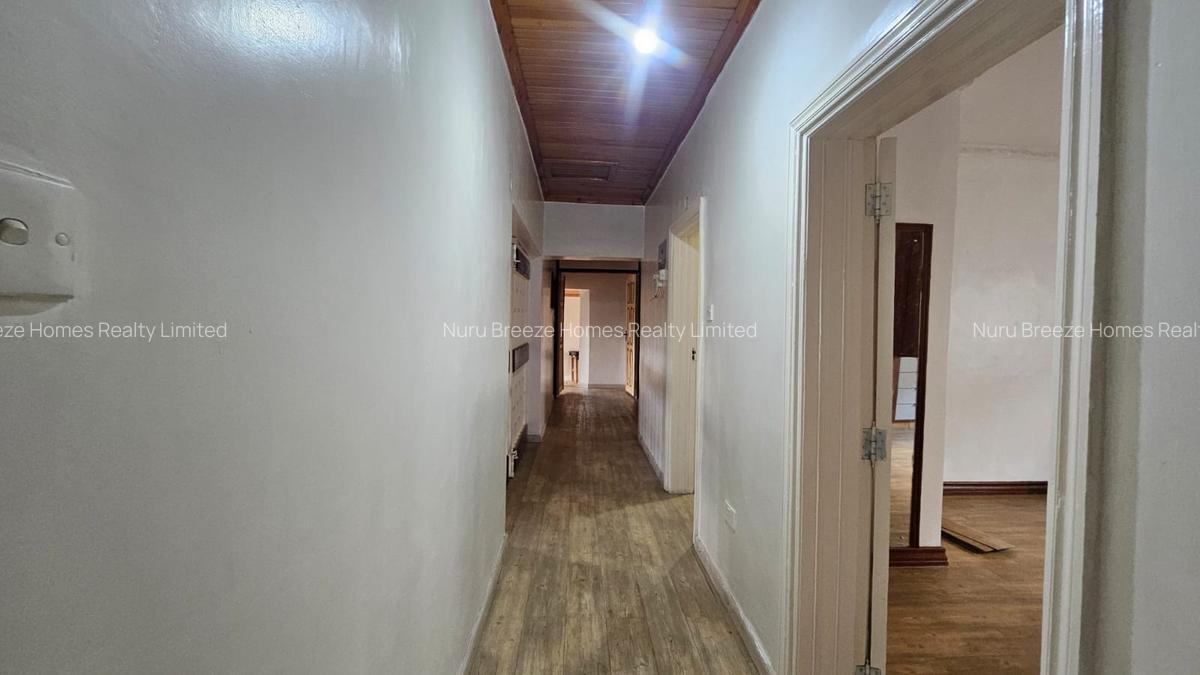 5 Bed House with En Suite in Runda - 15