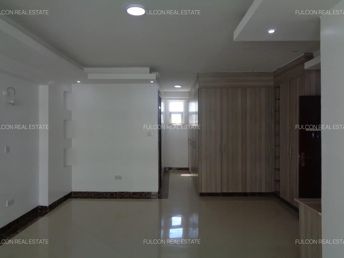 3 Bed Apartment with En Suite in Lavington - 17