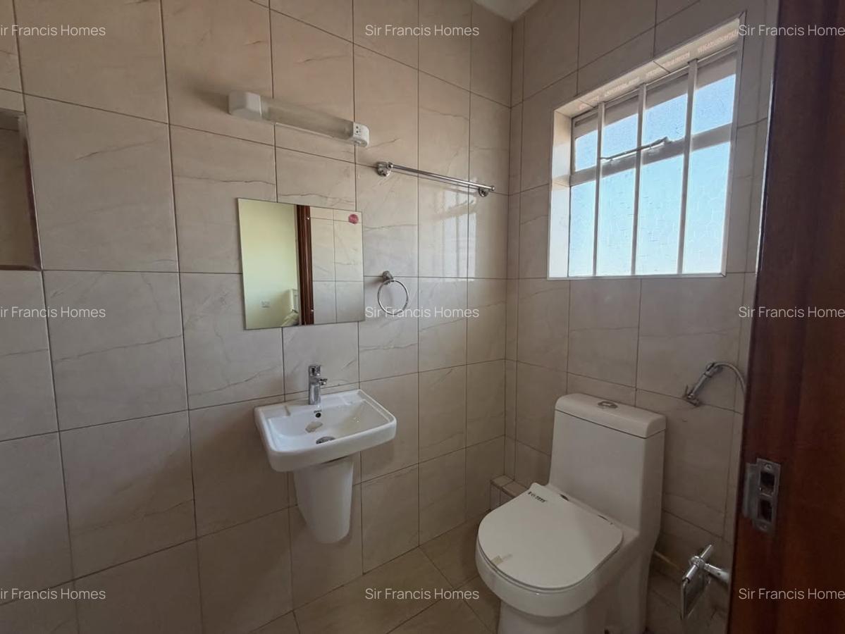 4 Bed Townhouse with En Suite at South C - 6