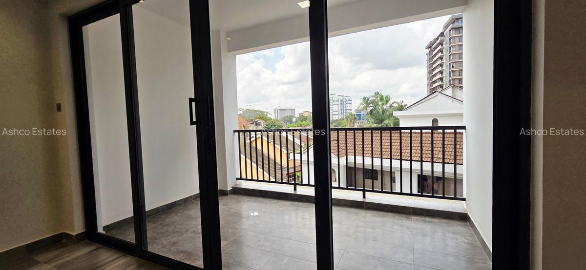 2 Bed Apartment with En Suite at Brookside Grove - 3