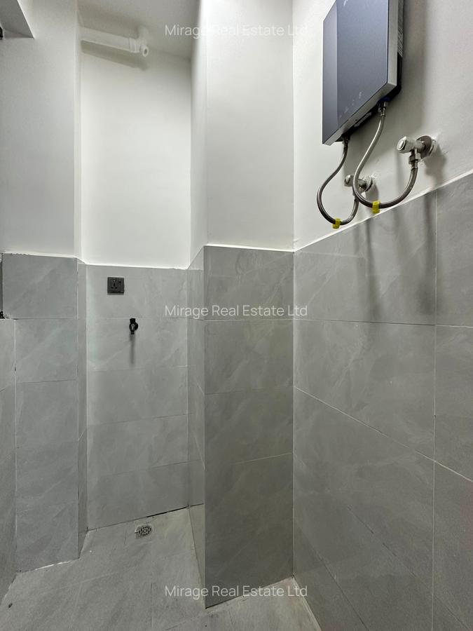 1 Bed Apartment with Swimming Pool in Kilimani - 8