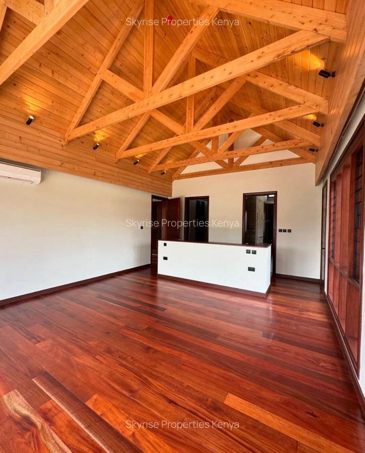 4 Bed Villa with En Suite in Runda - 2