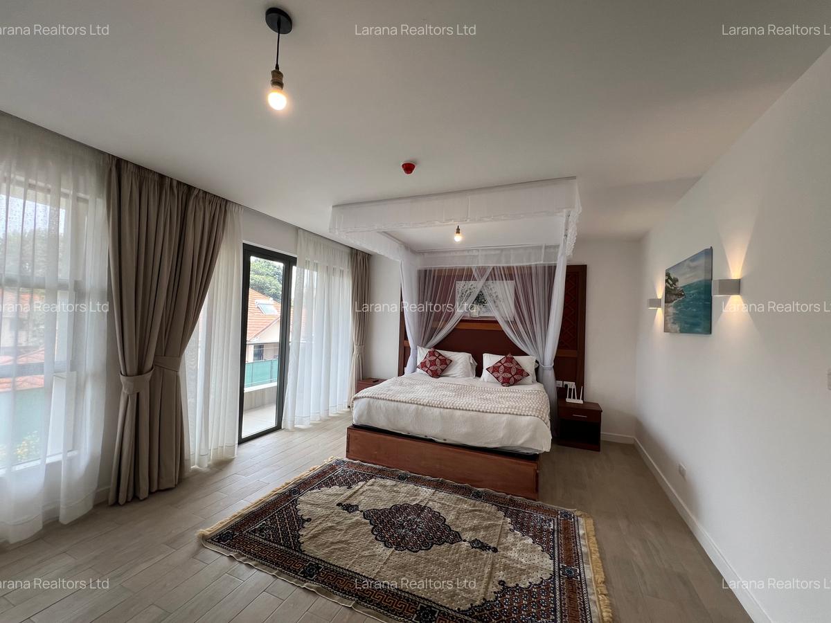 Furnished 4 Bed Apartment with En Suite at Two Rivers - 17
