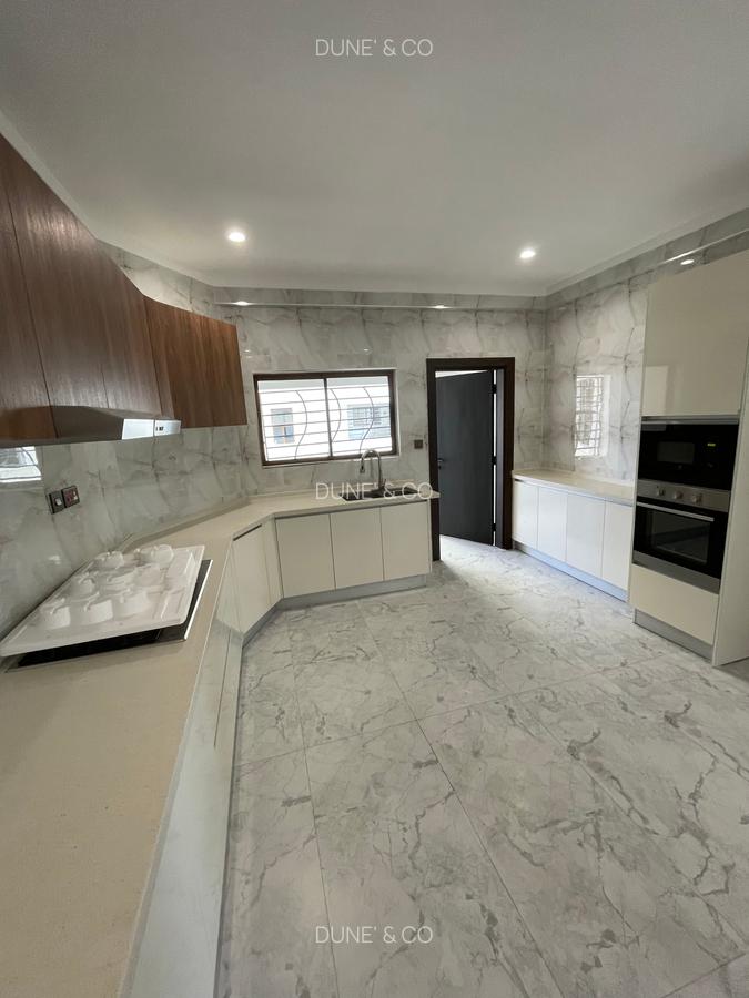 Serviced 3 Bed Apartment with En Suite in Kileleshwa - 9