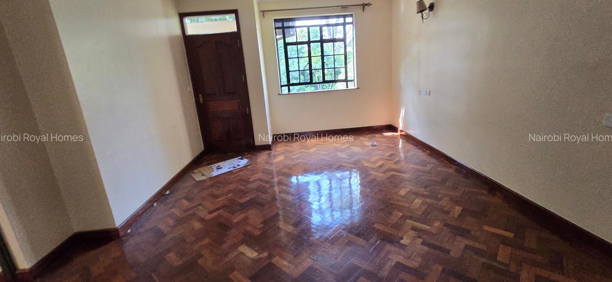 4 Bed Townhouse with En Suite at Lavington James Gichuru - 13