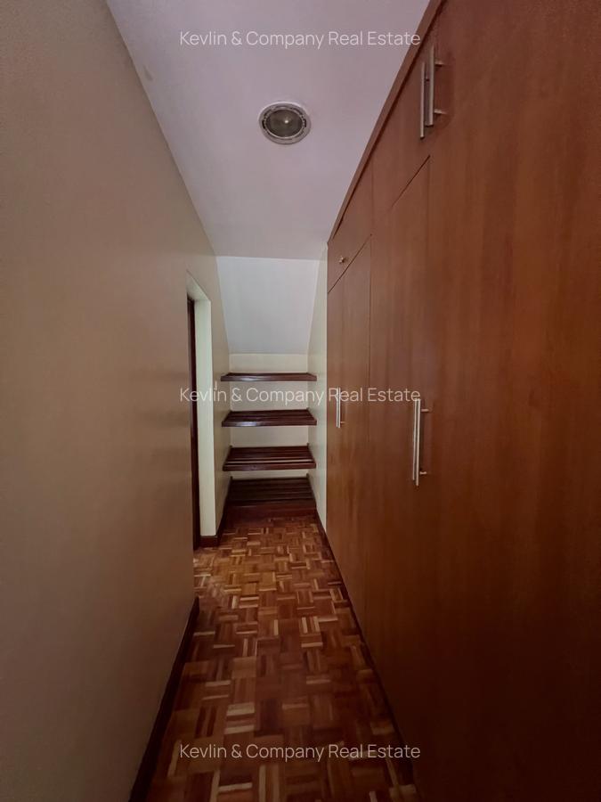 4 Bed Townhouse with En Suite in Lavington - 8