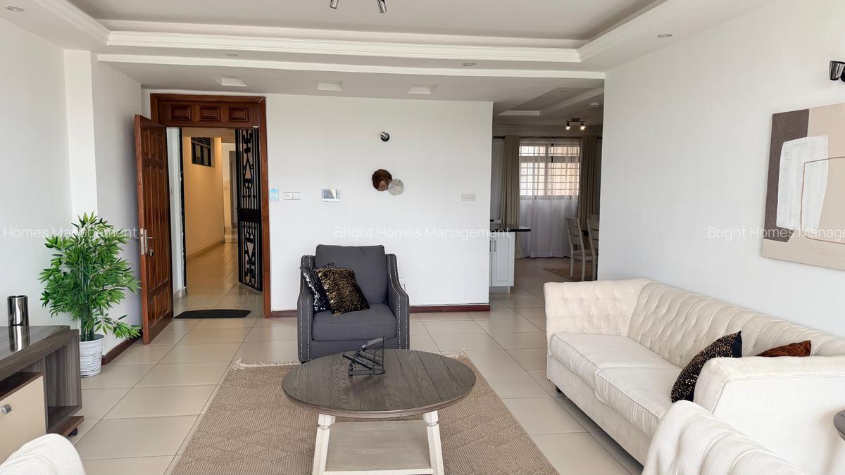 Serviced 3 Bed Apartment with En Suite in Westlands Area - 17