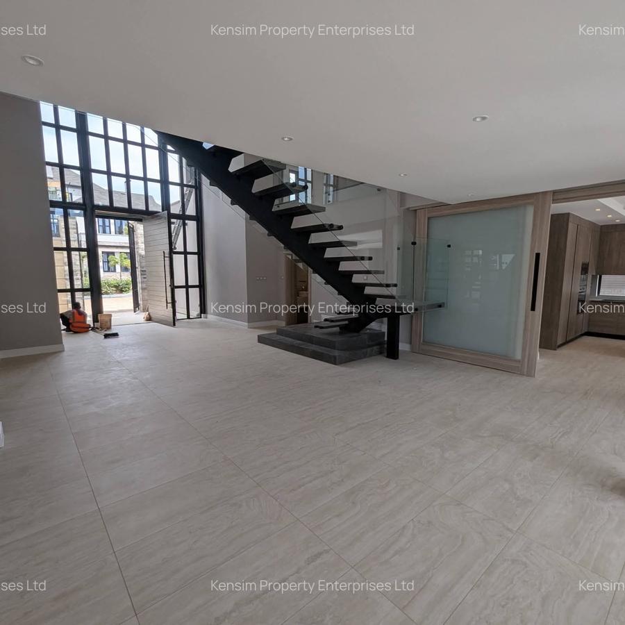 4 Bed Townhouse with En Suite in Runda - 4