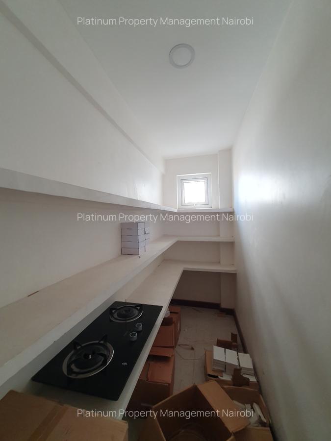 3 Bed Apartment with En Suite in Parklands - 7