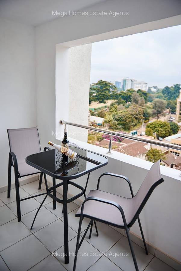 Serviced 2 Bed Apartment with En Suite in Westlands Area - 20