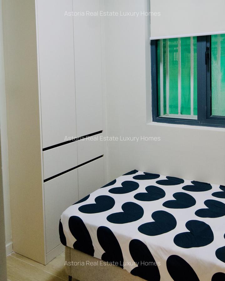 4 Bed Apartment with En Suite at 2026-405 - 8