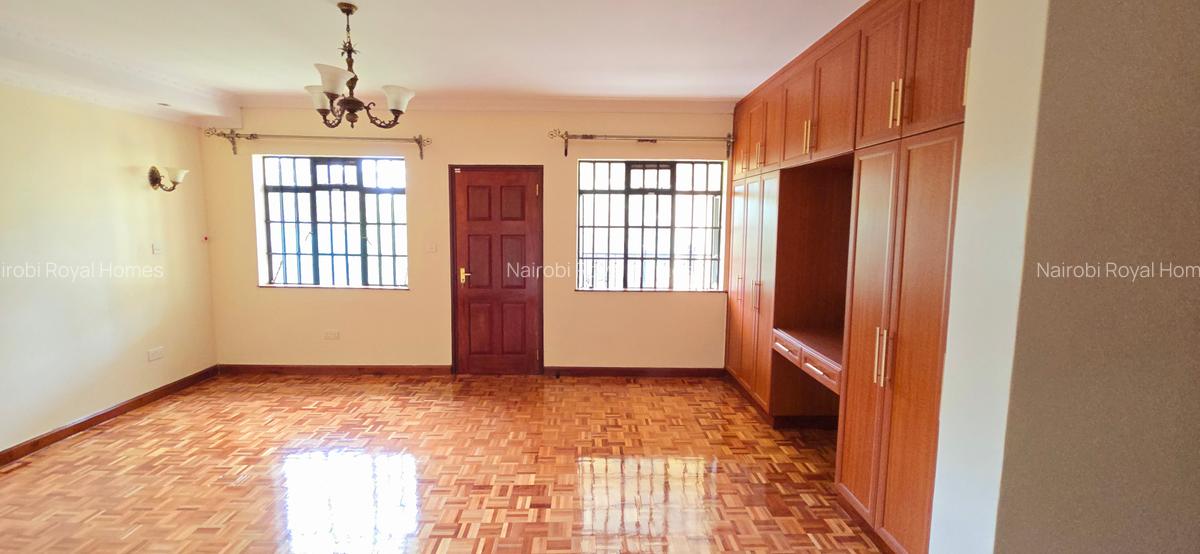 4 Bed Townhouse with En Suite at Convent Drive - 9